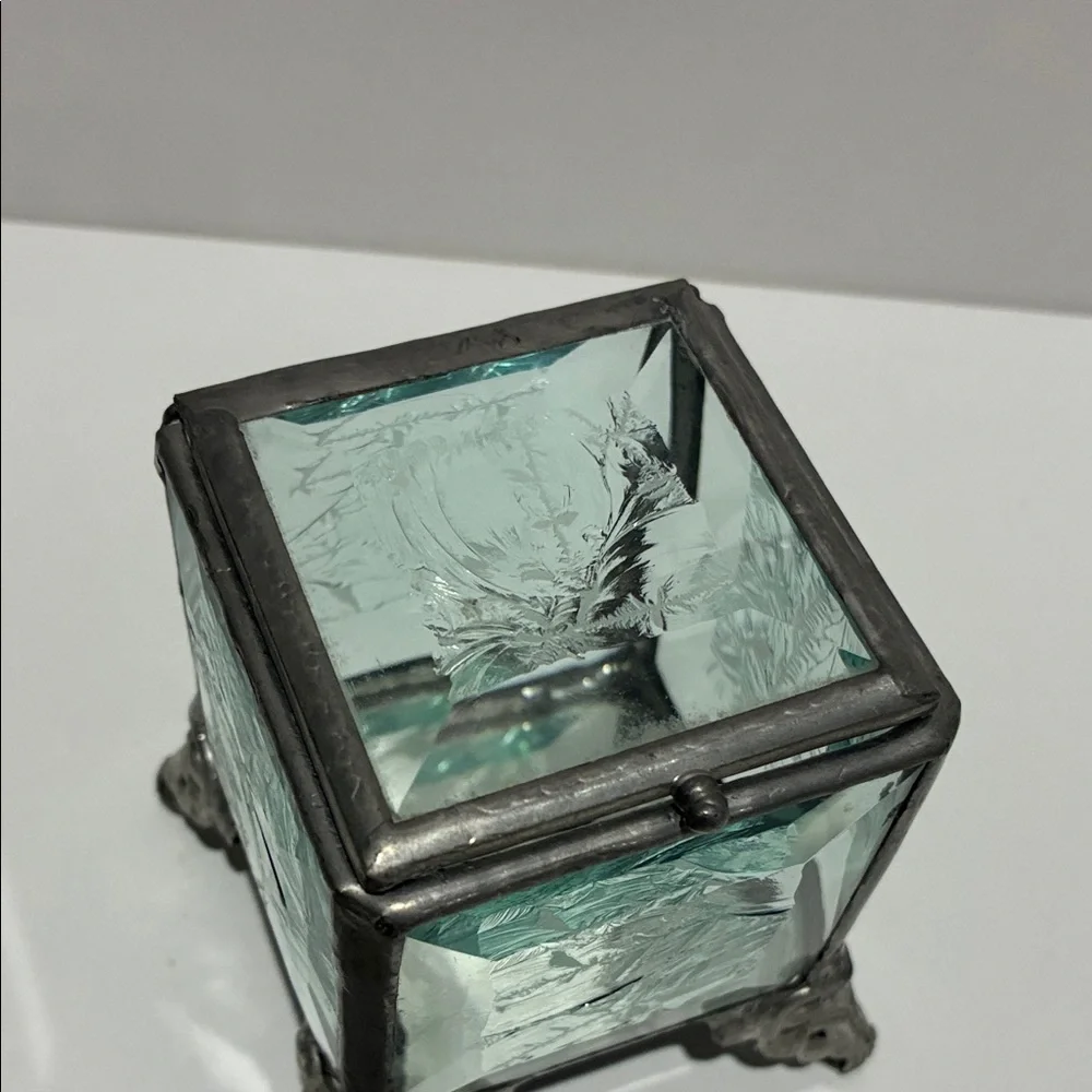 Vintage French Victorian Jewelry Casket Box With Beveled Etched Glass Ormolu 3”